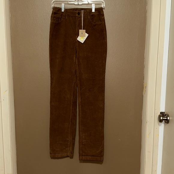 Stretch cord straight Legg pant. Faherty brand - Picture 2 of 7
